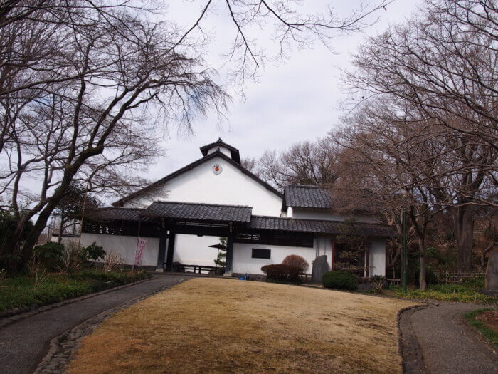 「草雲美術館」の写真です。