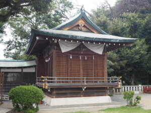 織姫神社：神楽殿の写真です。