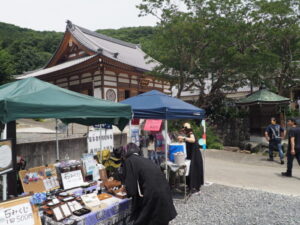 吉祥寺：アジサイ弁天まつりの写真です。