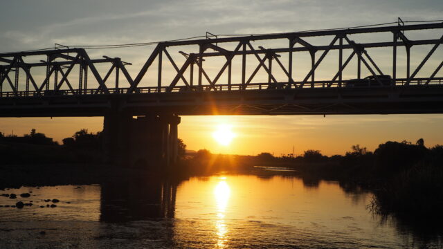 渡良瀬橋夕景の写真です。